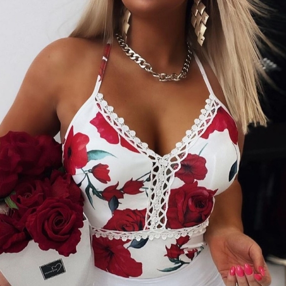 Tops - *1 M left* White Lace Trim Floral Top